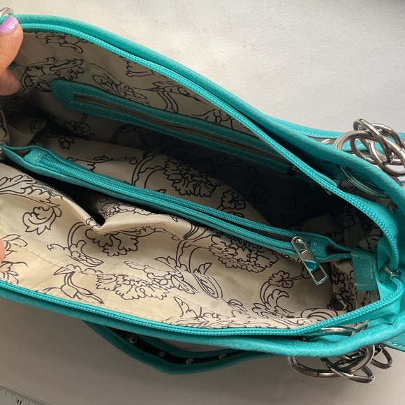 Western Style Camouflage Cross Studded Handbag - Picture 8 of 15